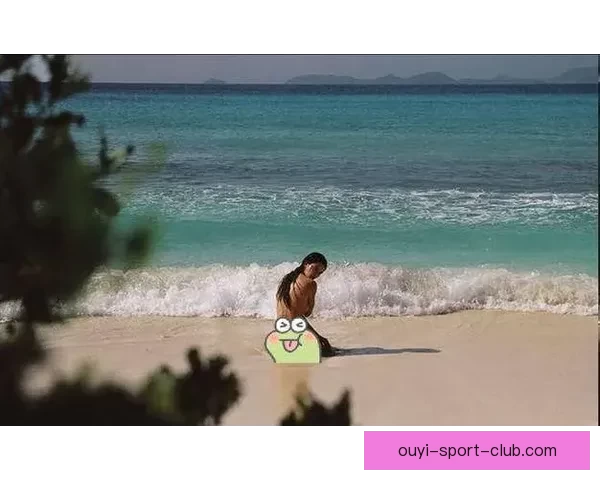 肯豆回关布克社媒互动再引关注 两人1月暧昧暗示复合可能性